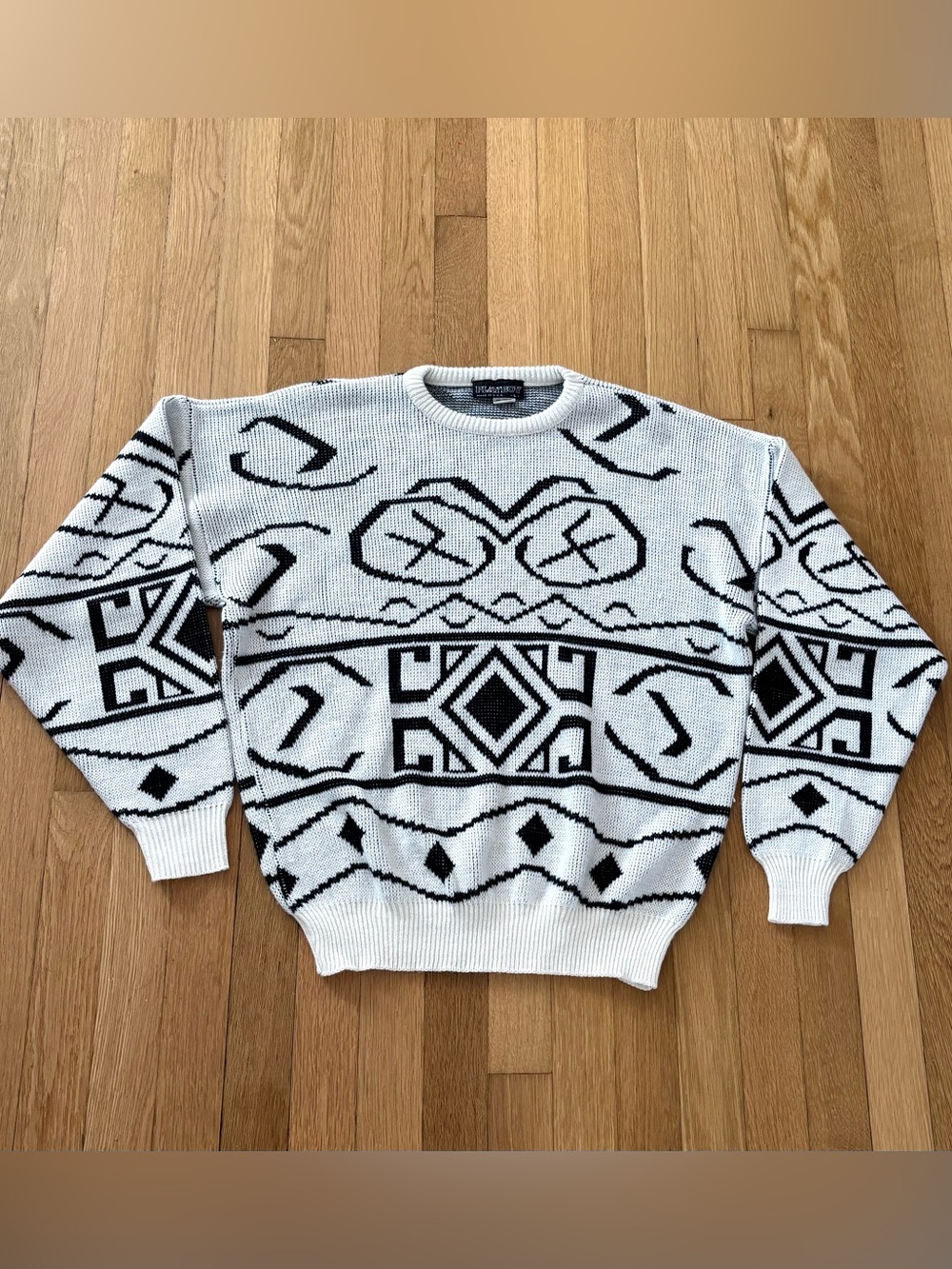 True Vintage 70s Playboy Sweater Mens L Acrylic Knit Pullover Made In USA White